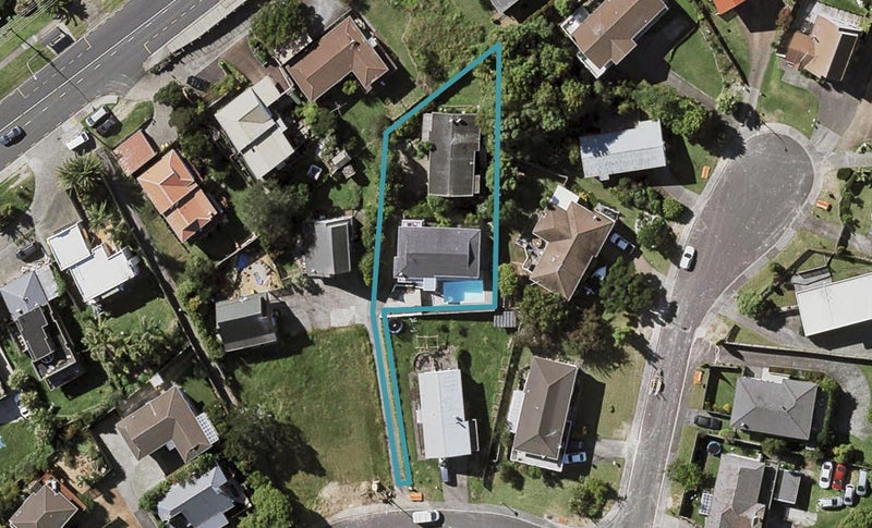 19A CASSANDRA GR, Totara Vale, Auckland - Carousel 1