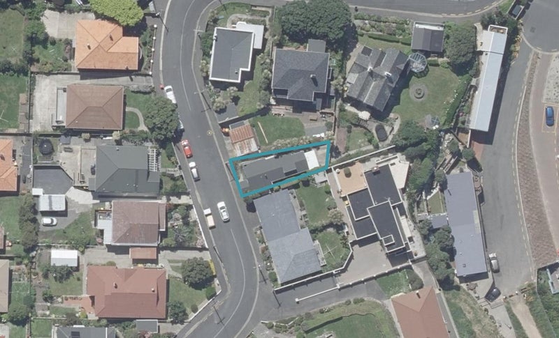 27 Cliffs Road, Saint Clair, Dunedin - Carousel 1
