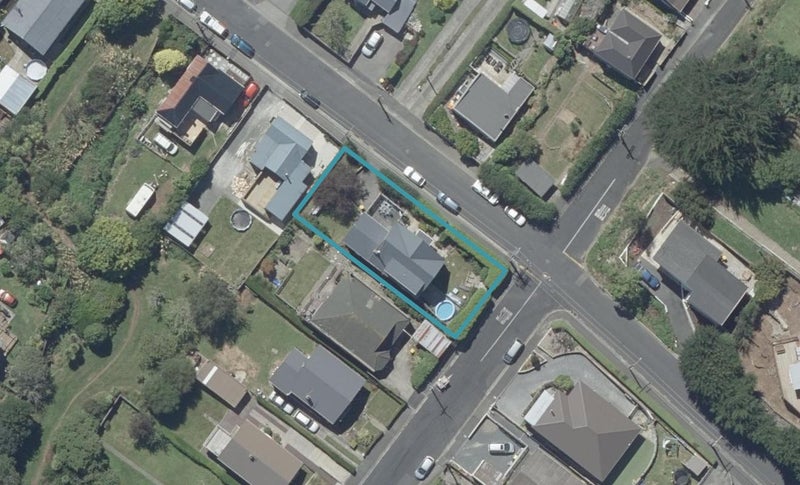 7 Mardale Street, Kaikorai, Dunedin - Carousel 1