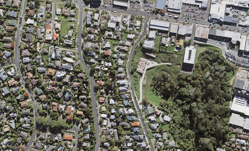 17 Huka Road, Birkenhead, Auckland - Carousel 1