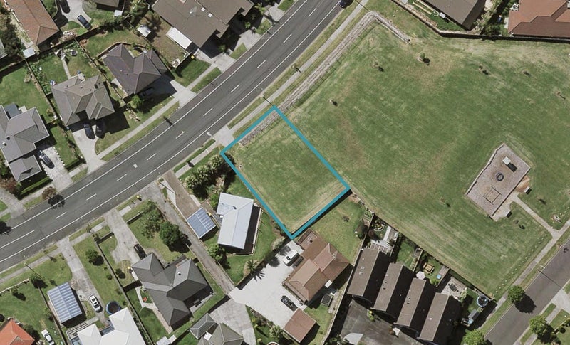 49 Aspiring Avenue, Clover Park, Auckland - Carousel 1