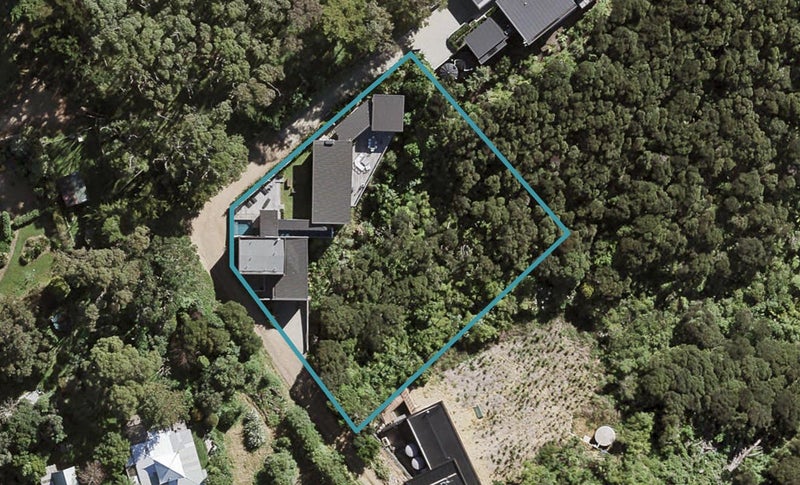 312C Sea View Road, Ostend, Waiheke Island - Carousel 1