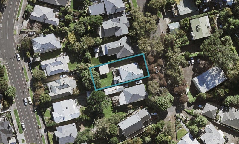 9 Charlton Avenue, Mount Eden, Auckland - Carousel 1