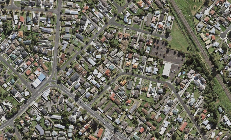 14 Ashlynne Avenue, Papatoetoe, Auckland - Carousel 1