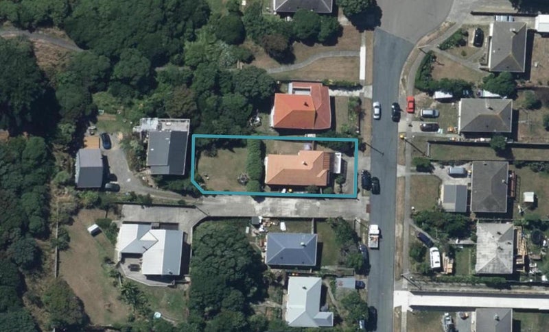 111 Tireti Road, Titahi Bay, Porirua - Carousel 1