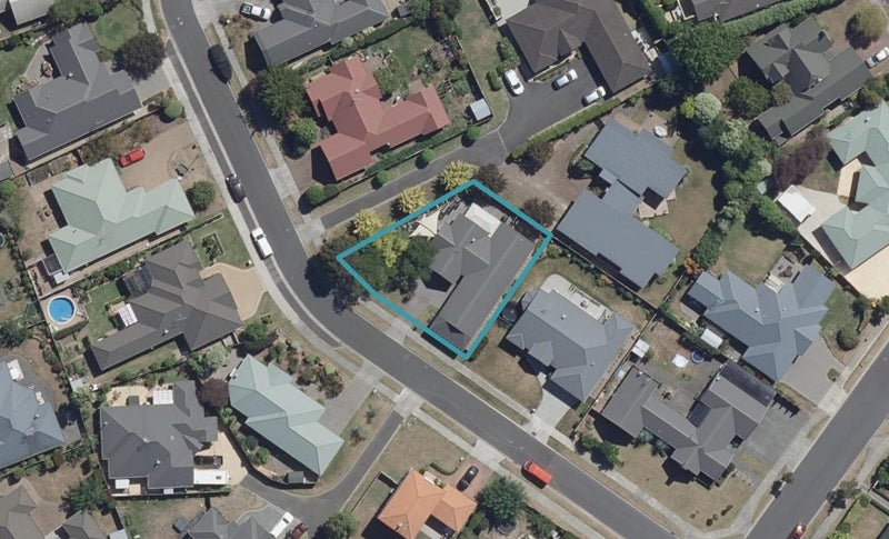 4A Roderick Place, Rototuna, Hamilton - Carousel 1