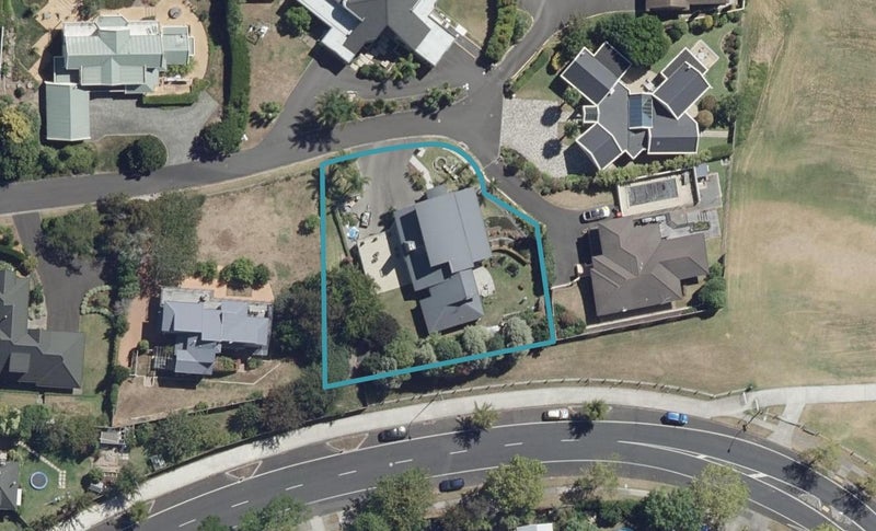 18 River Oaks Place, Pukete, Hamilton - Carousel 1