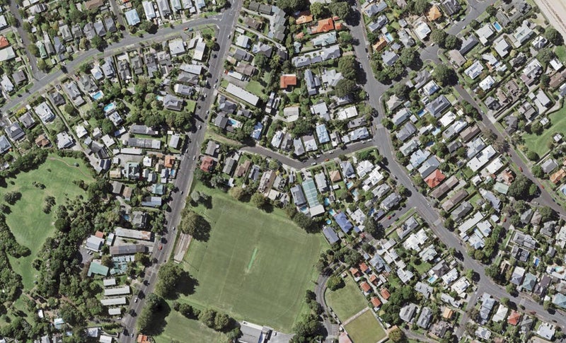 11 Beaconsfield Street, Devonport, Auckland - Carousel 1