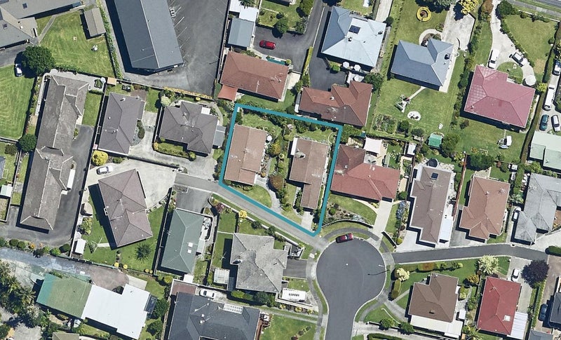 2/26 LAING PLACE, Otūmoetai, Tauranga - Carousel 1