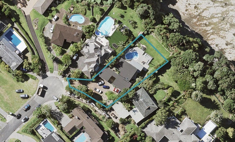 11 Burford Place, Mellons Bay, Auckland - Carousel 1