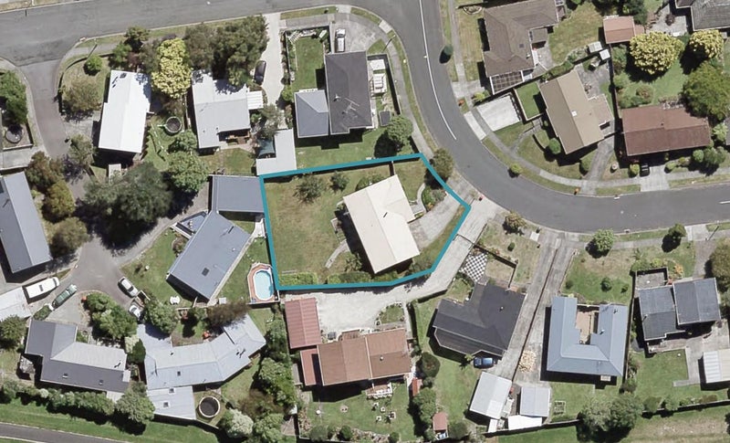 10 Brightwater Crescent, Totara Park, Upper Hutt - Carousel 1