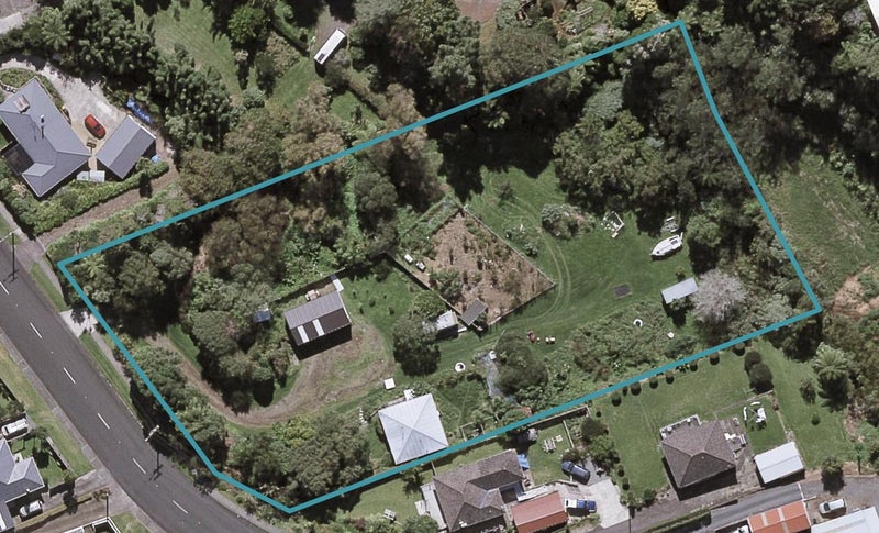 77 Seaview Road, Marfell, New Plymouth - Carousel 1