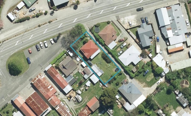 48 Whitby Way, Wakefield - Carousel 1