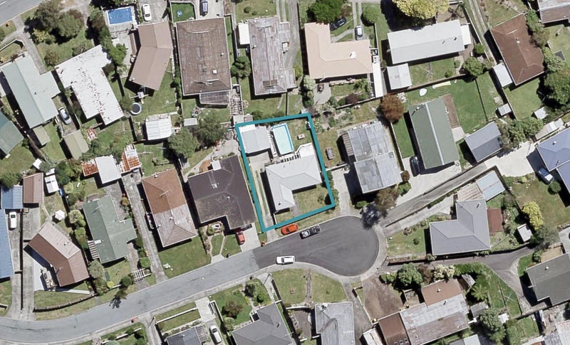 13 Haylock Grove, Totara Park, Upper Hutt - Carousel 1