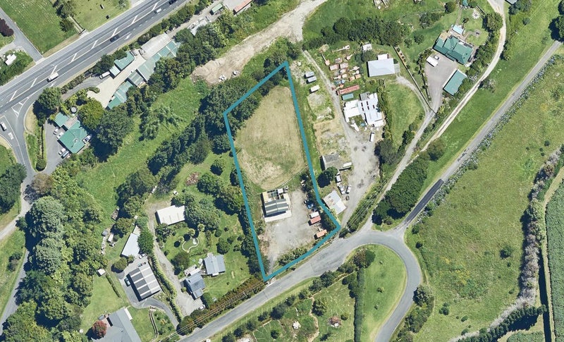561 Taniwha Place, BETHLEHEM, TAURANGA - Carousel 1