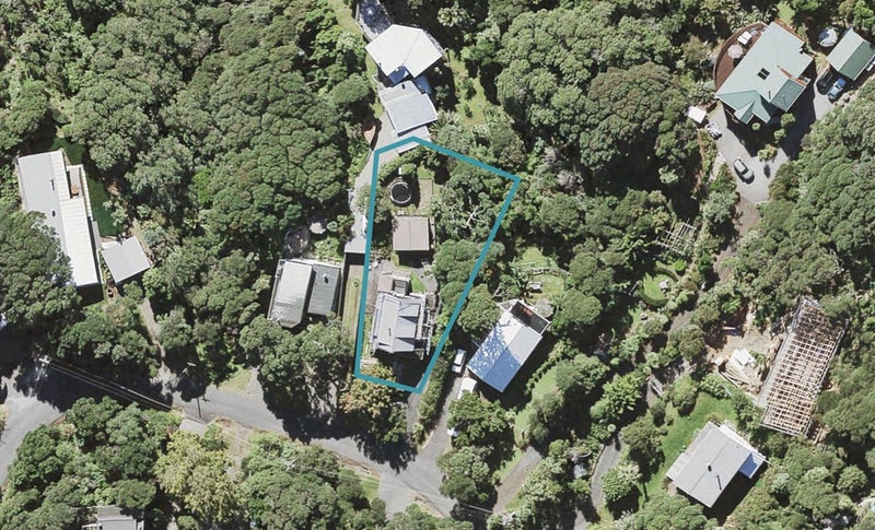 102 Domain Crescent, Waimauku - Carousel 1
