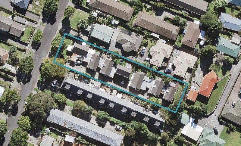 1/7 Koromiko Street, New Lynn, Auckland - Carousel 1