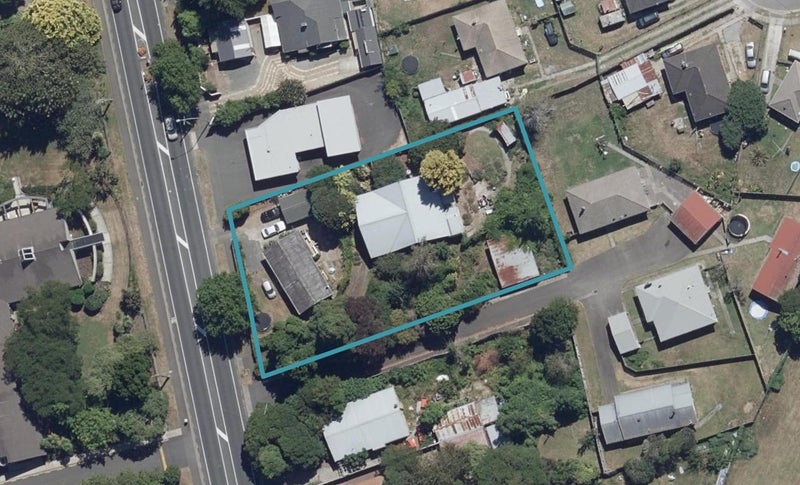 382 Peachgrove Road, Fairfield, Hamilton - Carousel 1