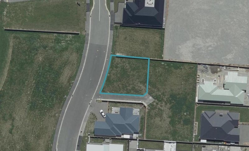 5 Picadilly Avenue, Casebrook, Christchurch - Carousel 1