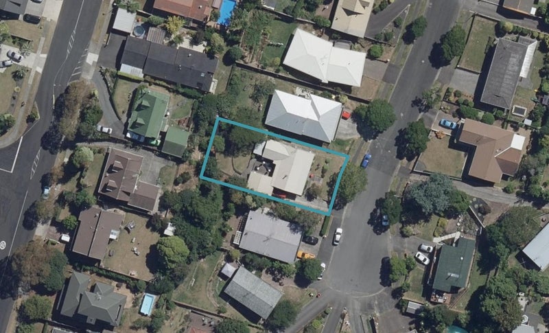 54 Hazelwood Avenue, Dinsdale, Hamilton - Carousel 1