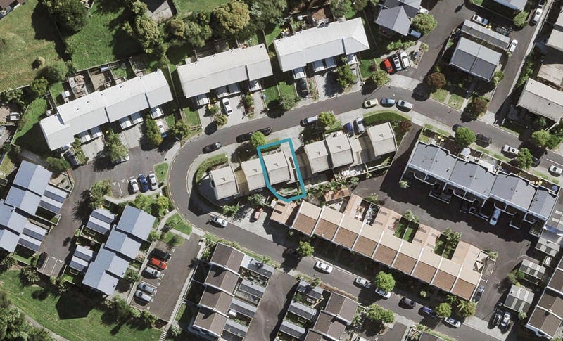 22 Winery Way, Henderson, Auckland - Carousel 1