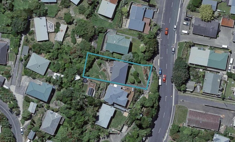 127 Newlands Road, Newlands, Wellington - Carousel 1