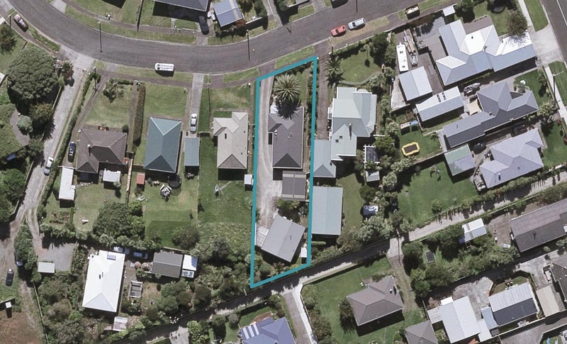 2/7 Bedford Street, Fitzroy, New Plymouth - Carousel 1