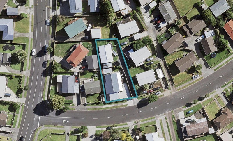 1/4 Maplesden Drive, Clendon Park, Auckland - Carousel 1