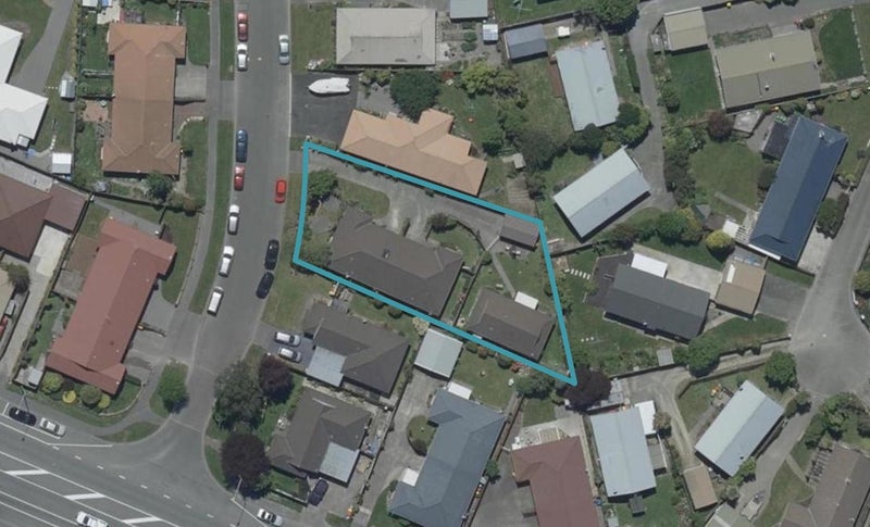 1/4 Dumfries Drive, Hei Hei, Christchurch - Carousel 1