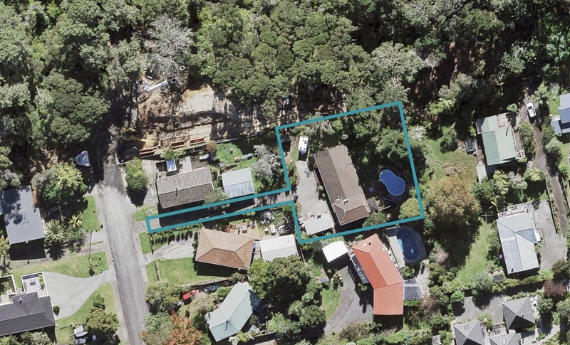 25 Havelle Avenue, Titirangi, Auckland - Carousel 1