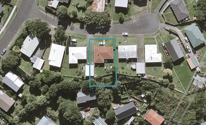 8 Tohu Place, Spotswood, New Plymouth - Carousel 1