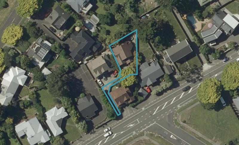 33 Te Awe Awe Street, Hokowhitu, Palmerston North - Carousel 1
