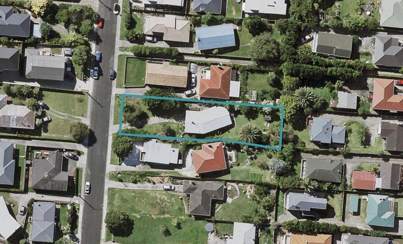 43 Merriefield Avenue, Forrest Hill, Auckland - Carousel 1