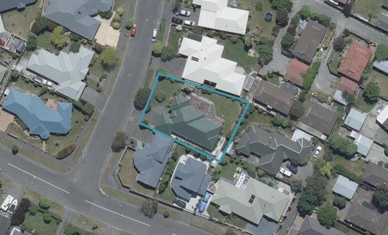 8 Anglesea Avenue, Parklands, Christchurch - Carousel 1
