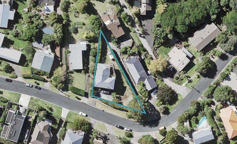 75 Penzance Road, Mairangi Bay, Auckland - Carousel 1