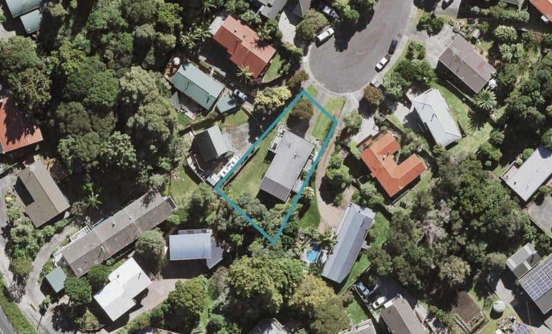 13 Emery Grove, Bayview, Auckland - Carousel 1