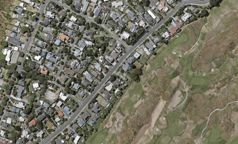 40 Golf Road, Paraparaumu Beach, Paraparaumu - Carousel 1