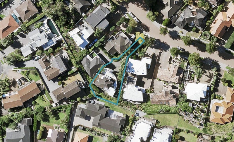 30 Oakwood Grove, Eastern Beach, Auckland - Carousel 1