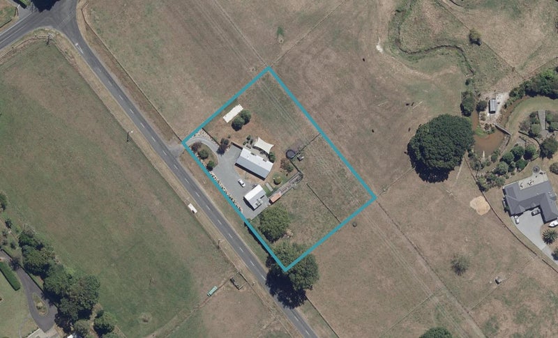 11 Lee Martin Road, Tamahere, Hamilton - Carousel 1