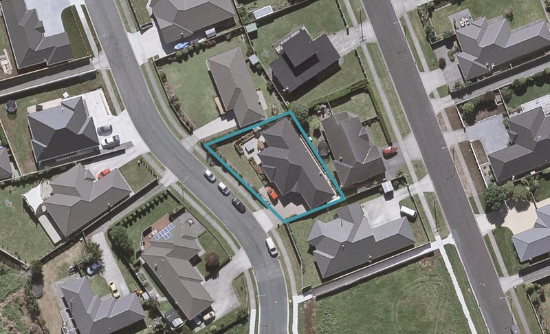 25 Jules Crescent, Bell Block, New Plymouth - Carousel 1