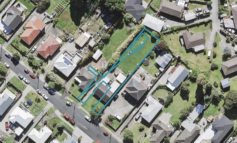 21B Netherlands Avenue, Kelston, Auckland - Carousel 1