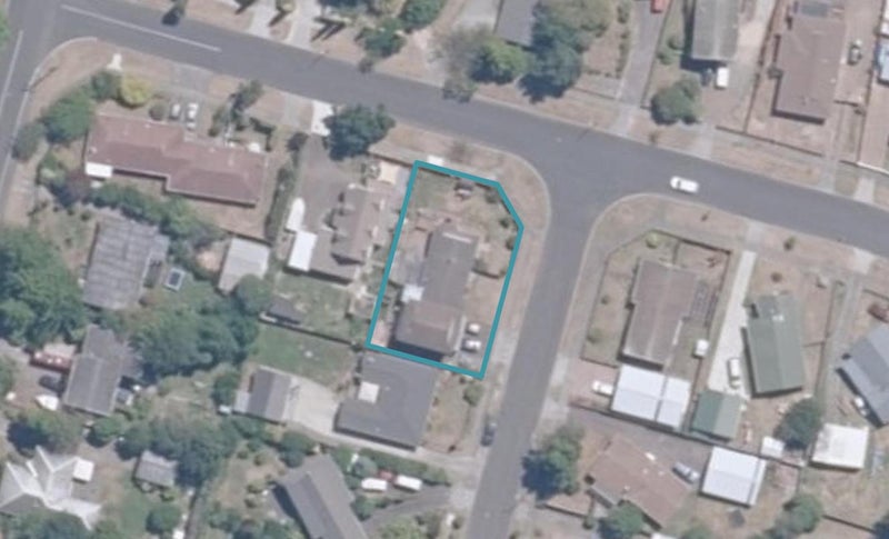 1 Anna Place, Hilltop, Taupo - Carousel 1
