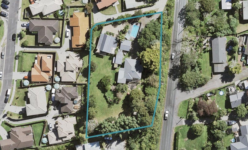 27 Candia Road, Swanson, Auckland - Carousel 1
