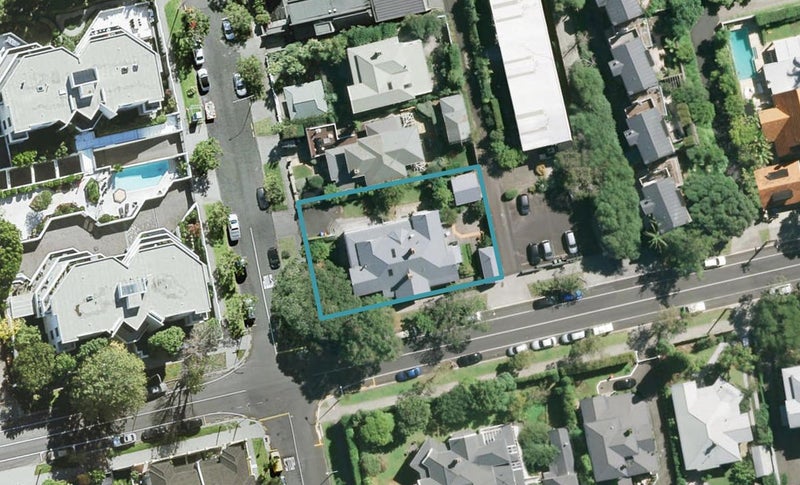 3/61 Sarsfield Street, Herne Bay, Auckland - Carousel 1