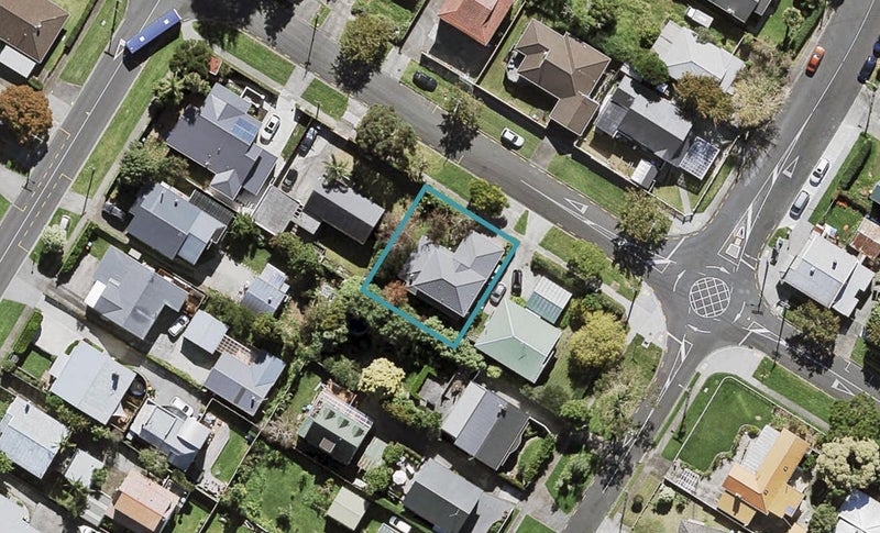 70 Haverstock Road, Sandringham, Auckland - Carousel 1