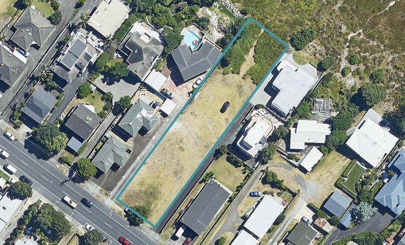 331 Oceanbeach Road, Mount Maunganui, Mount Maunganui - Carousel 1