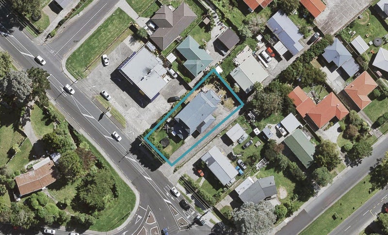1/7 Don Buck Road, Henderson, Auckland - Carousel 1