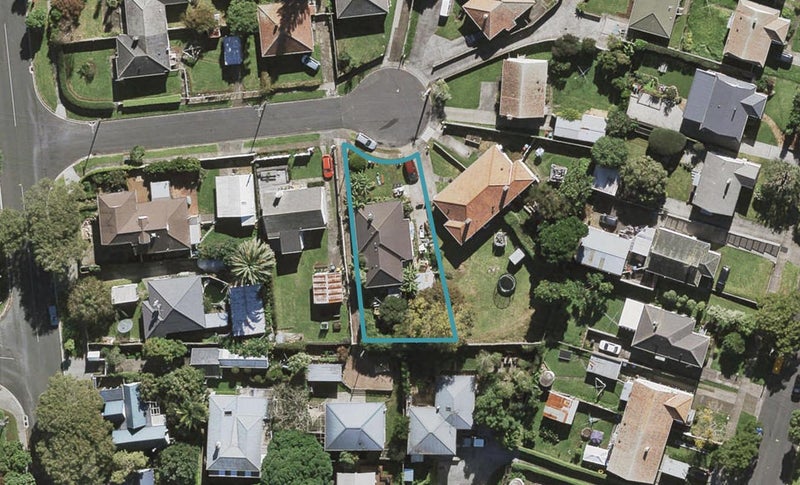 2 Smith Crescent, Onehunga, Auckland - Carousel 1