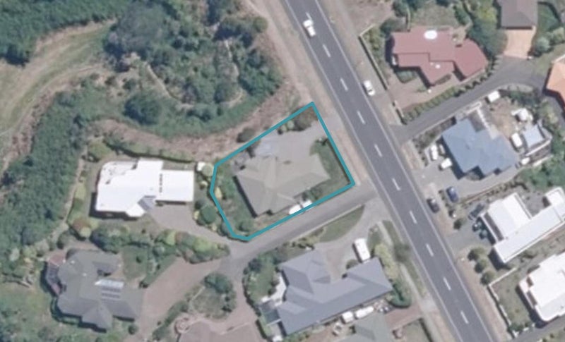 76 Arrowsmith Avenue, Waipahihi, Taupo - Carousel 1