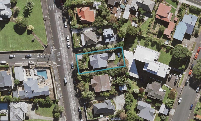 189 Queen Street, Northcote Point, Auckland - Carousel 1